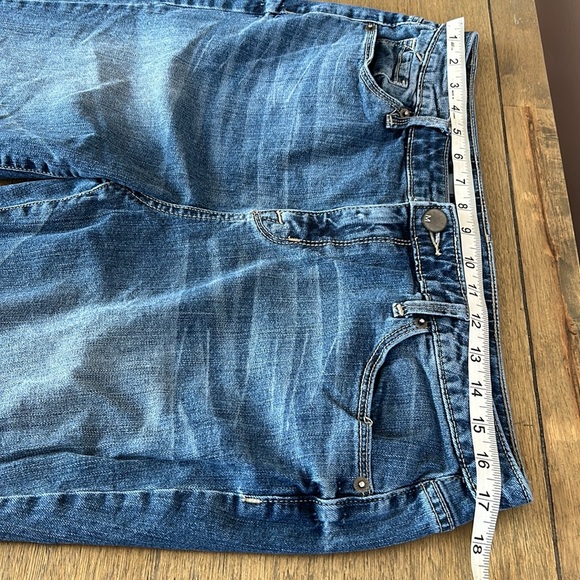 Mossimo Curvy Women’s Bootcut Jeans - Picture 10 of 13